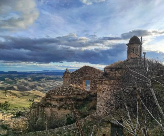 #craco #ghosttown #matera #basilicata