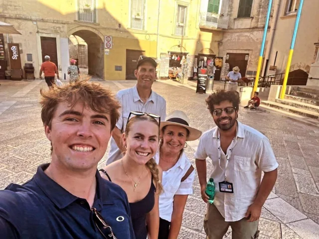 Guiding amazing visitors in Matera ☀️
www.materaprivatetours.com